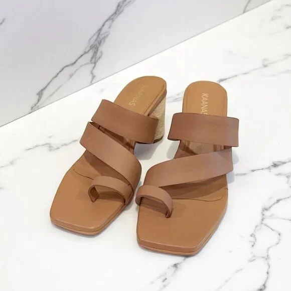 NWOT Kaanas Topaz Toe Ring Strappy Heel Sandal